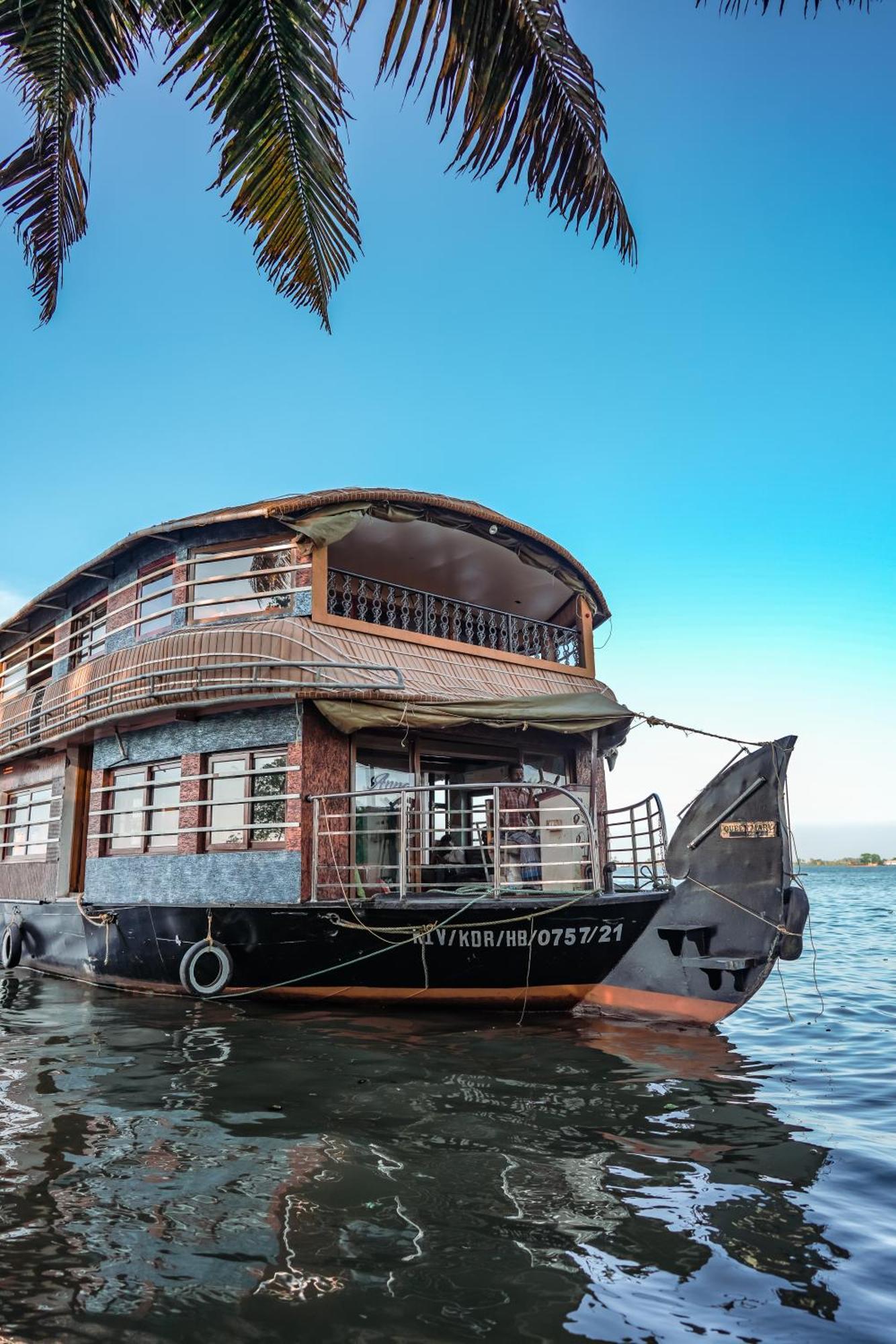 Hotel Venice Premium Houseboats Alleppey 5*